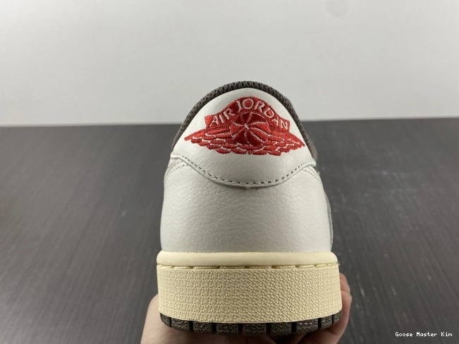 Low Air 1 Scott Jordan Travis DM7866-162 Jordan Air x Retro 0809
